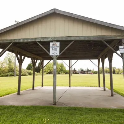 Pavilion In Mckinnon Park